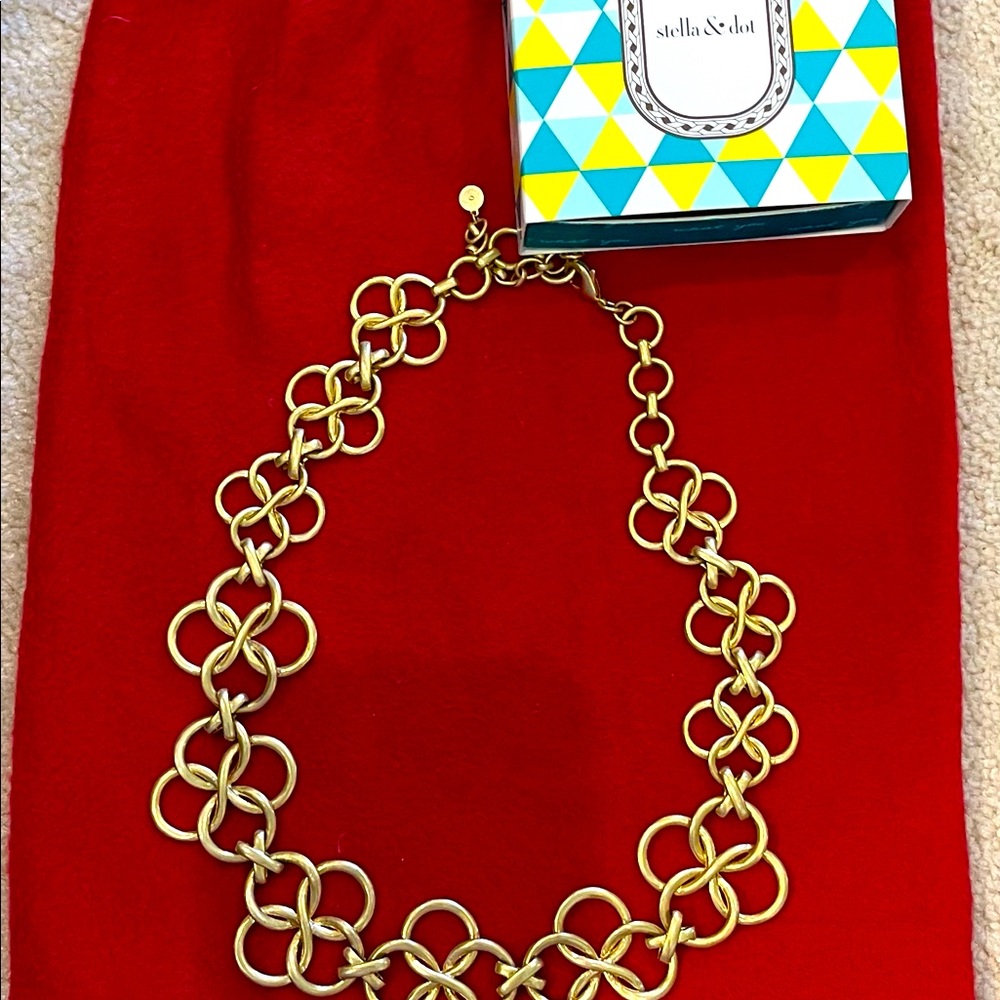 Stella and Dot gold link chain